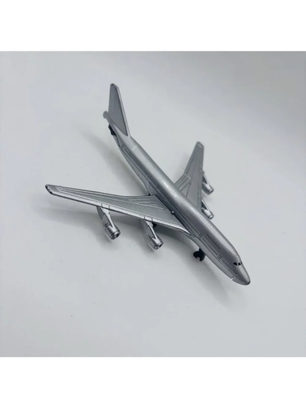 Vintage Lot of Diecast Commercial Aircraft. Set of 5! 3 Planes are Matchbox!